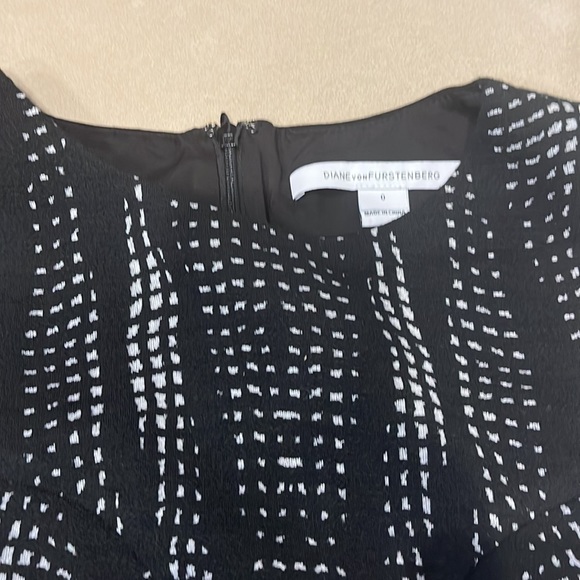 Diane von Furstenberg DVF Mackenzie Dress Size 0 - Picture 4 of 10
